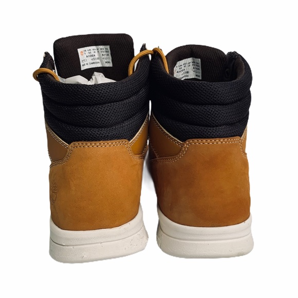 (EOS) Timberlands • Waterproof Boots • Nubuck - Picture 3 of 10